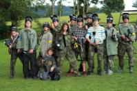 desitka se vratila z paintballu.JPG